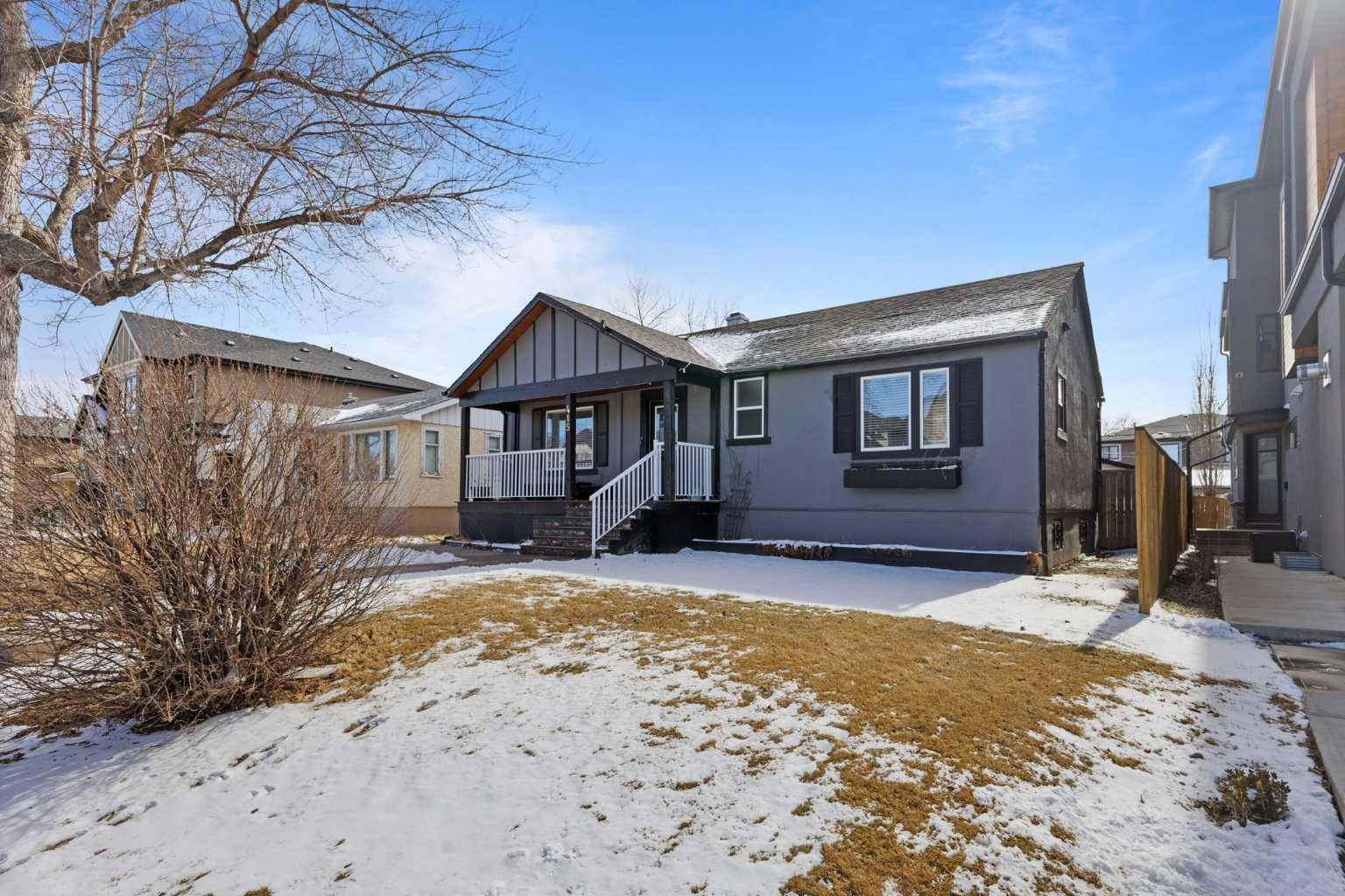 Calgary, AB T1E 1Y4,415 25 AVE NE