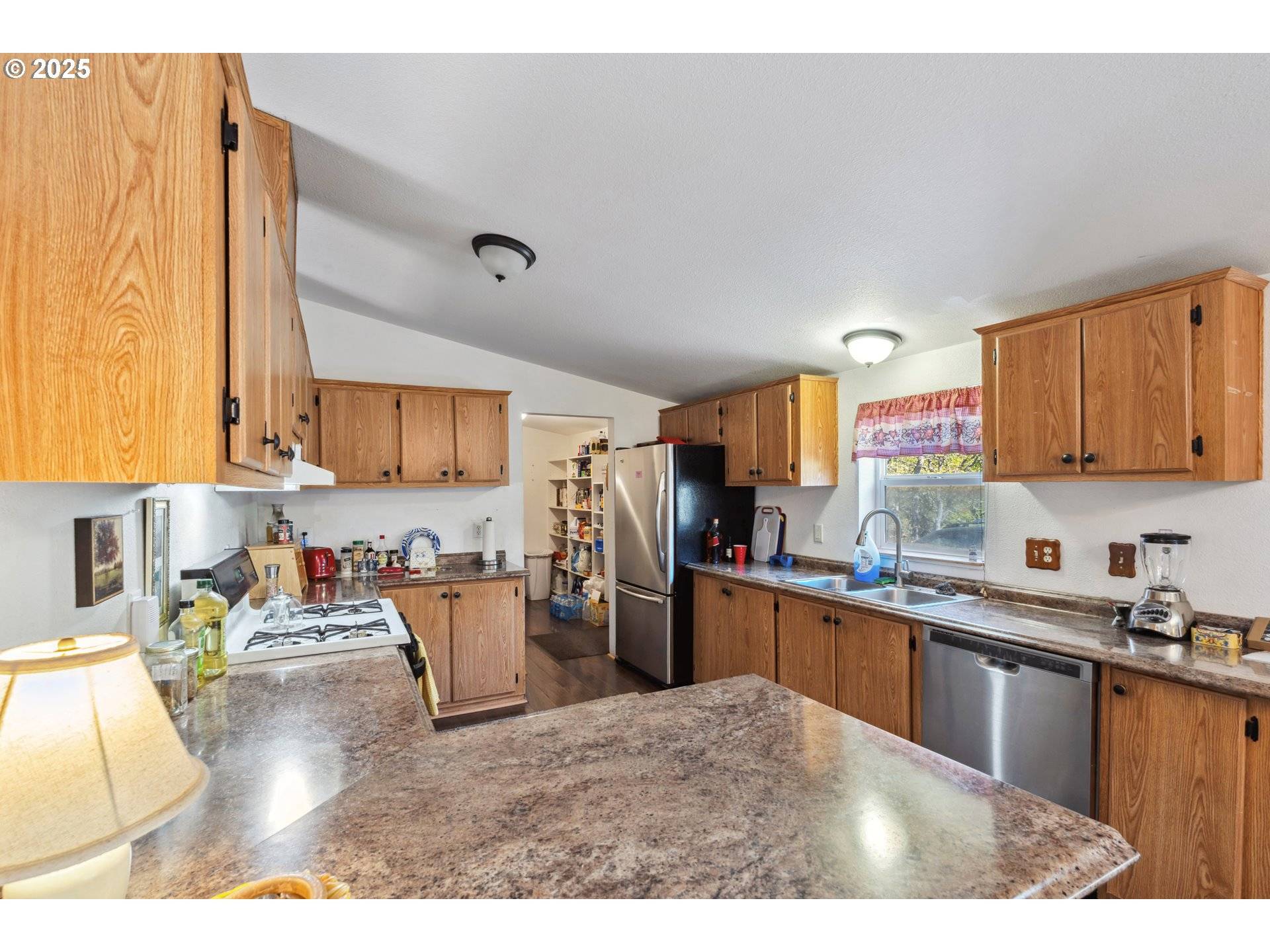 Lyle, WA 98635,14 BARTLETT WAY