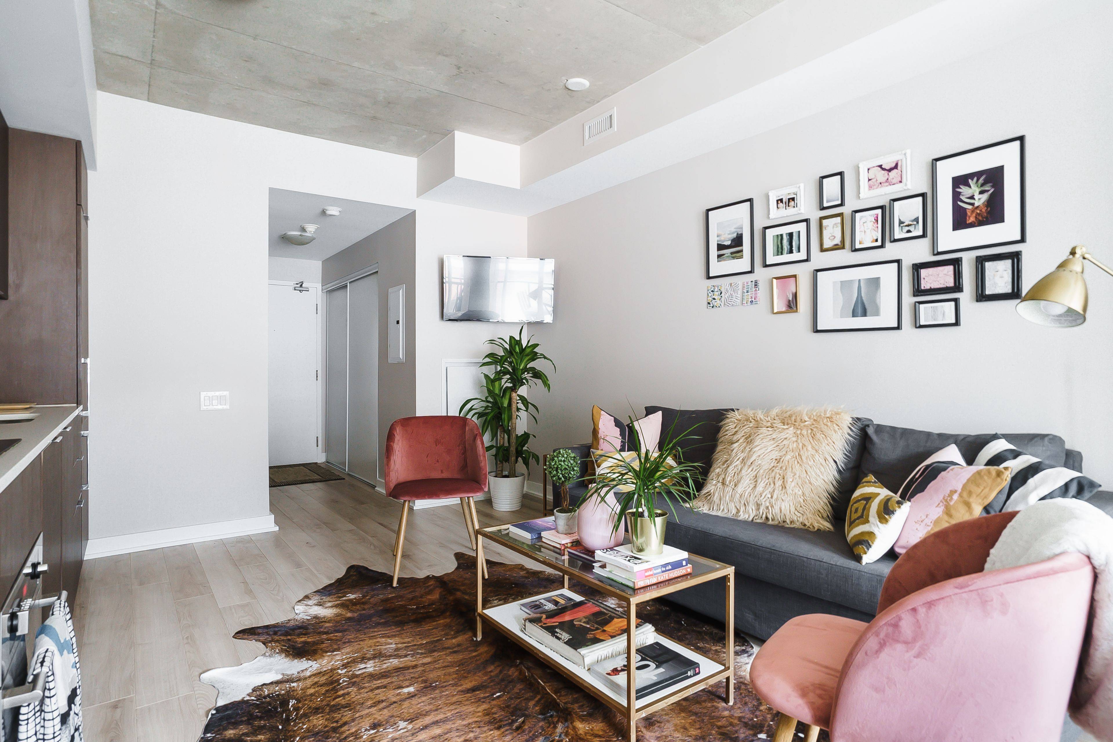 Toronto C01, ON M6K 0B3,5 Hanna AVE #212