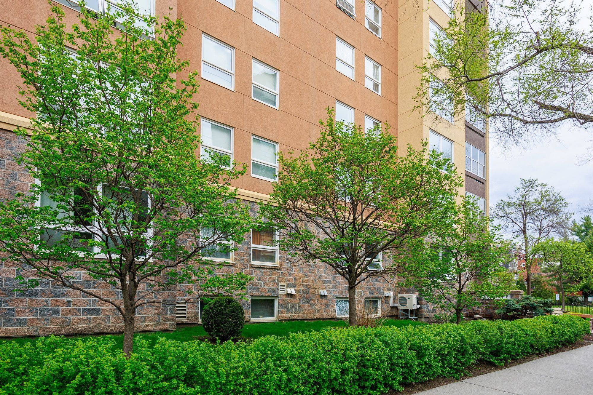 Lower Town - Sandy Hill, ON K1N 8X6,373 Laurier AVE E #401