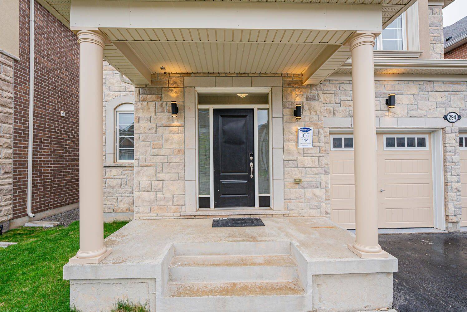 Milton, ON L9E 1C8,294 Hinton TER