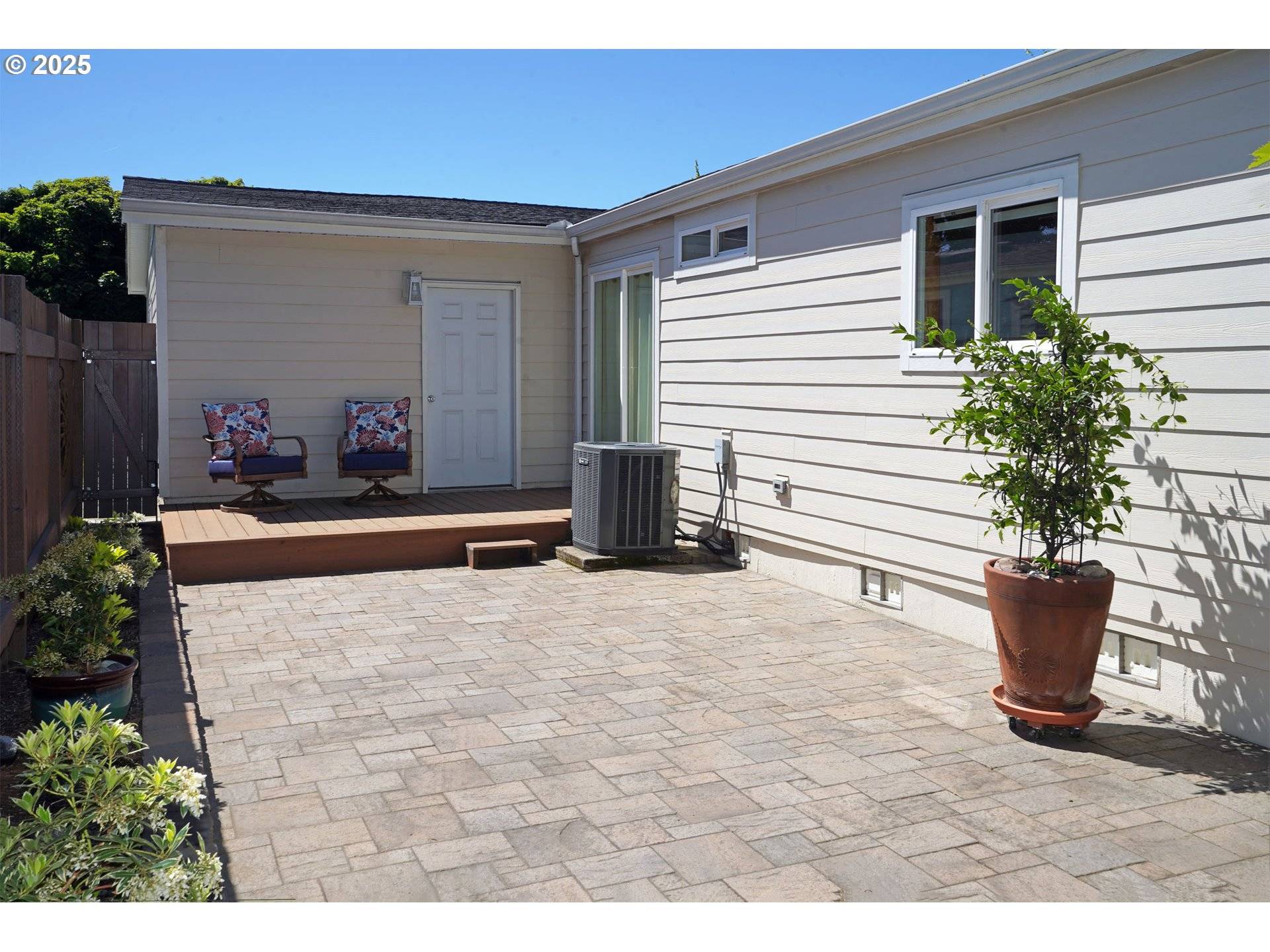 Portland, OR 97230,14308 NE SANDY BLVD ##42