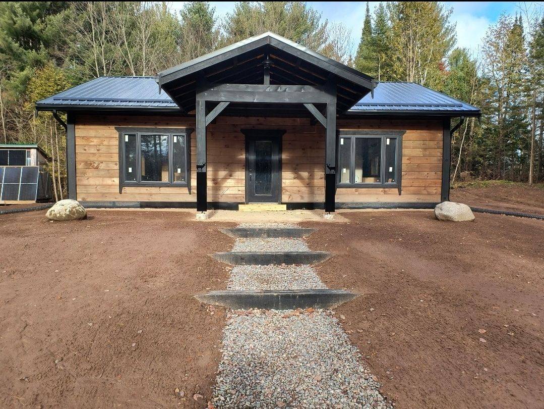 Madoc, ON K0K 1Y0,375 Barker RD