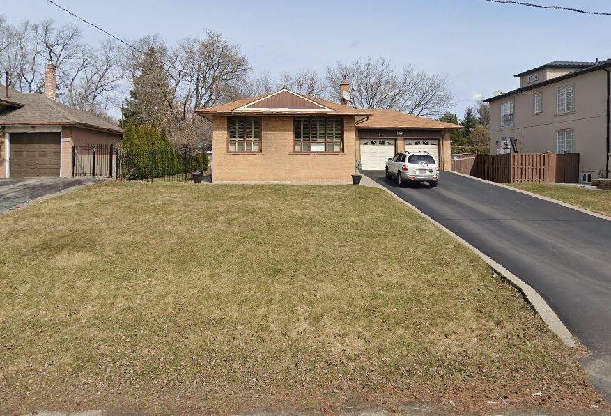 Oakville, ON L6L 4X3,555 Weir AVE #Basement