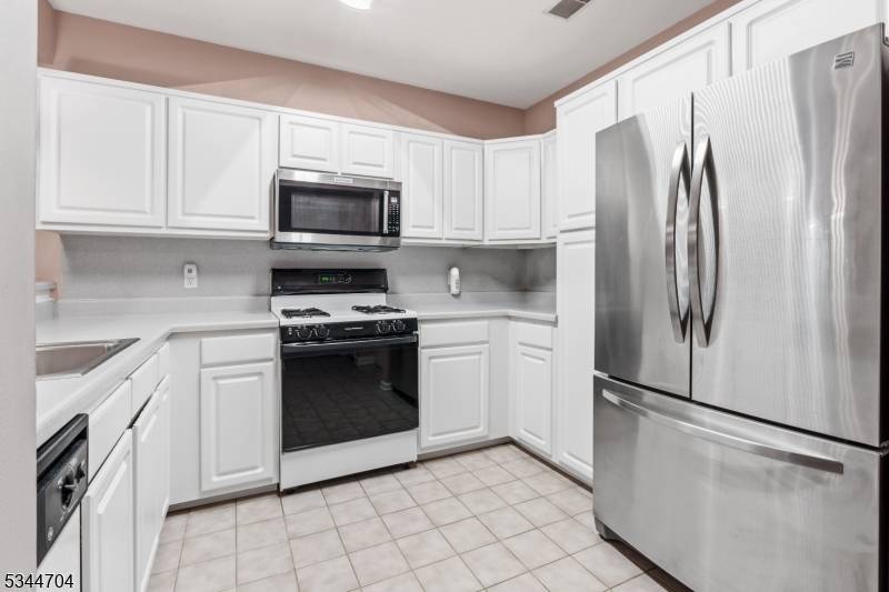 Rockaway Twp., NJ 07866,1101 Bush Cir #1101