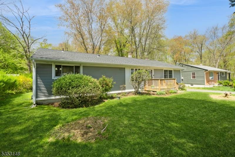 Denville Twp., NJ 07834,21 Spear Ln