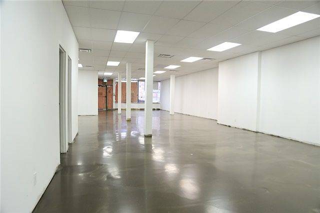 Toronto E01, ON M4K 2M7,373 Broadview AVE #Ground Unit