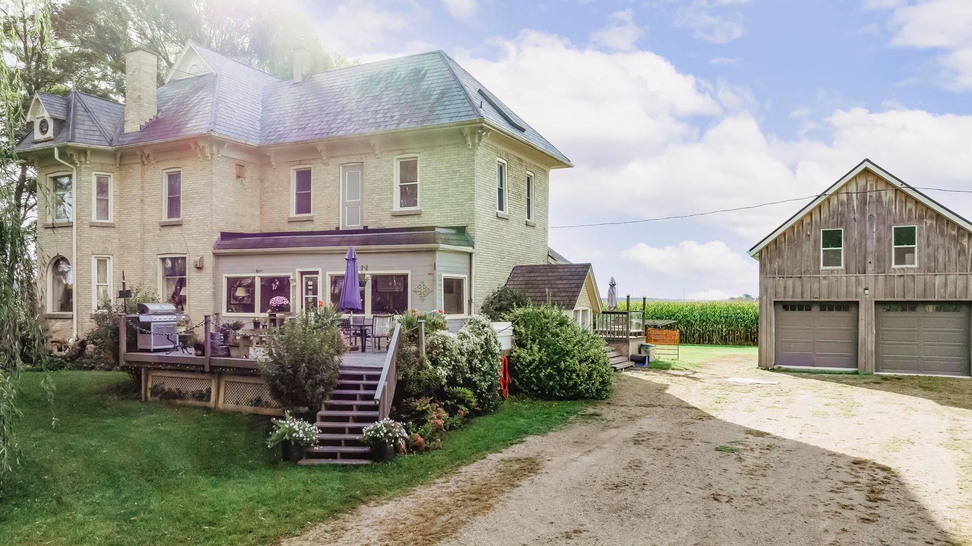 Bluewater, ON N0M 2E0,73399 LONDON RD