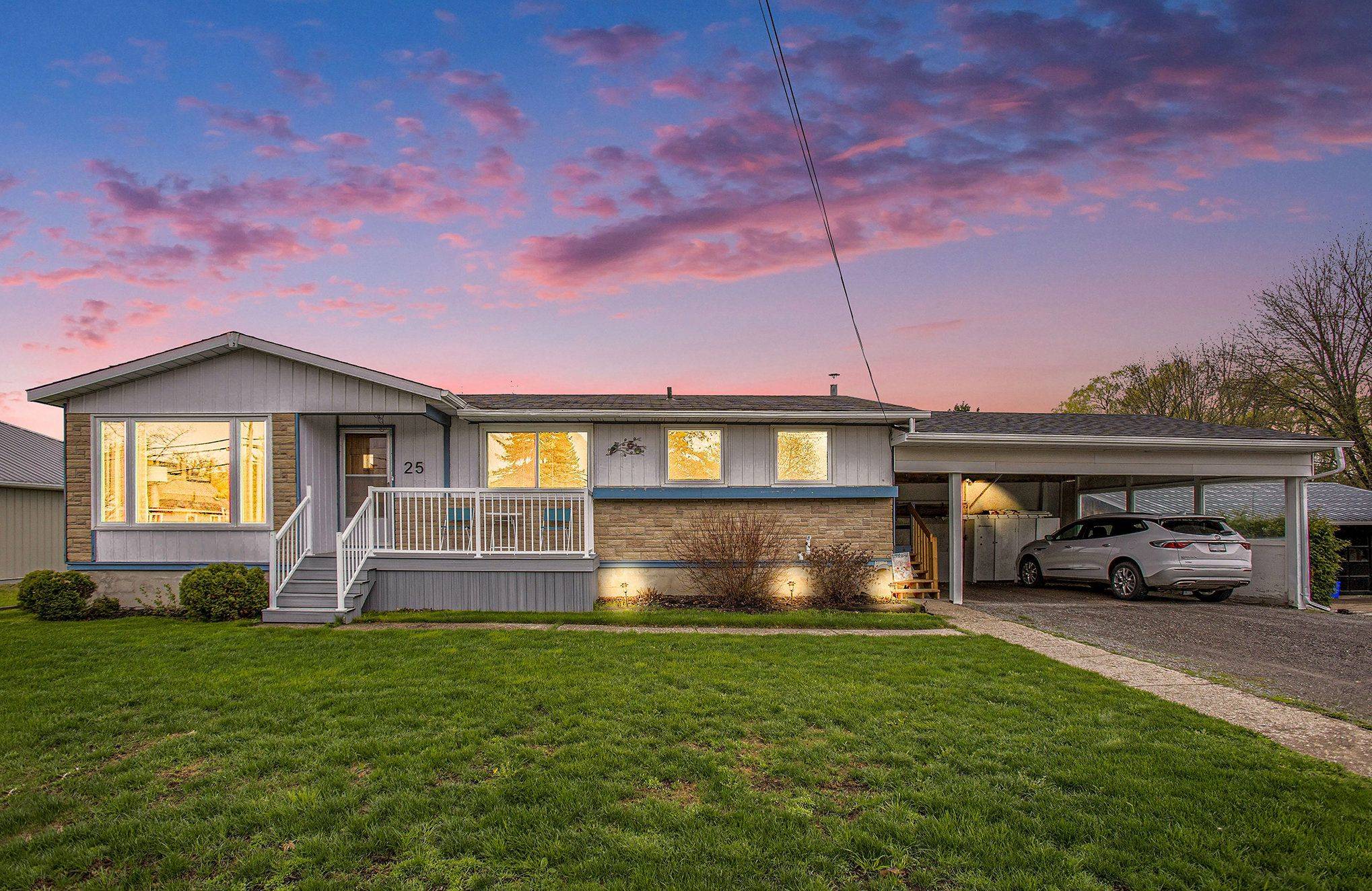 Mcnab/braeside, ON K7S 1R3,25 RIVER RD