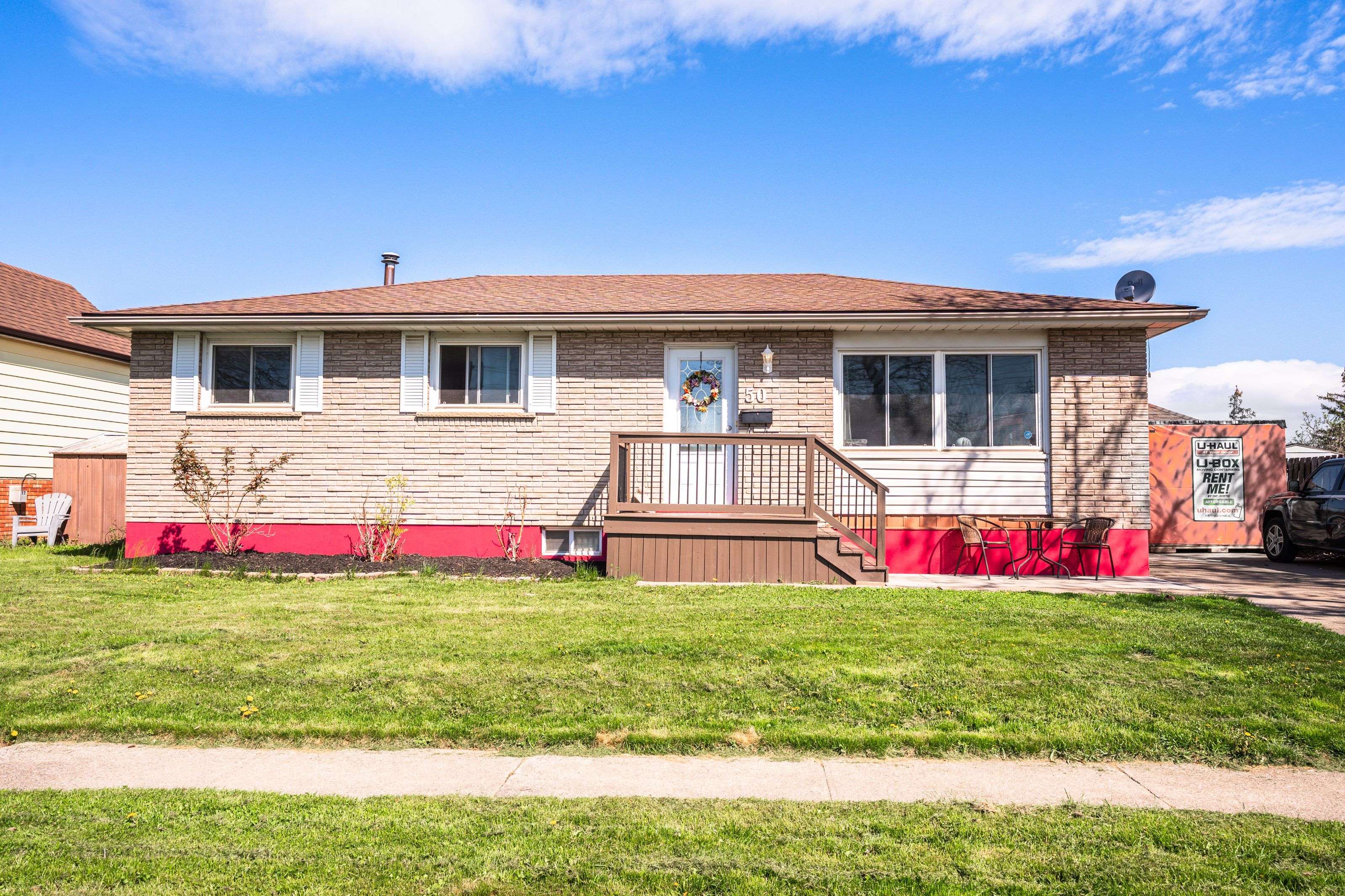 Welland, ON L3B 5V3,50 Chantal CT