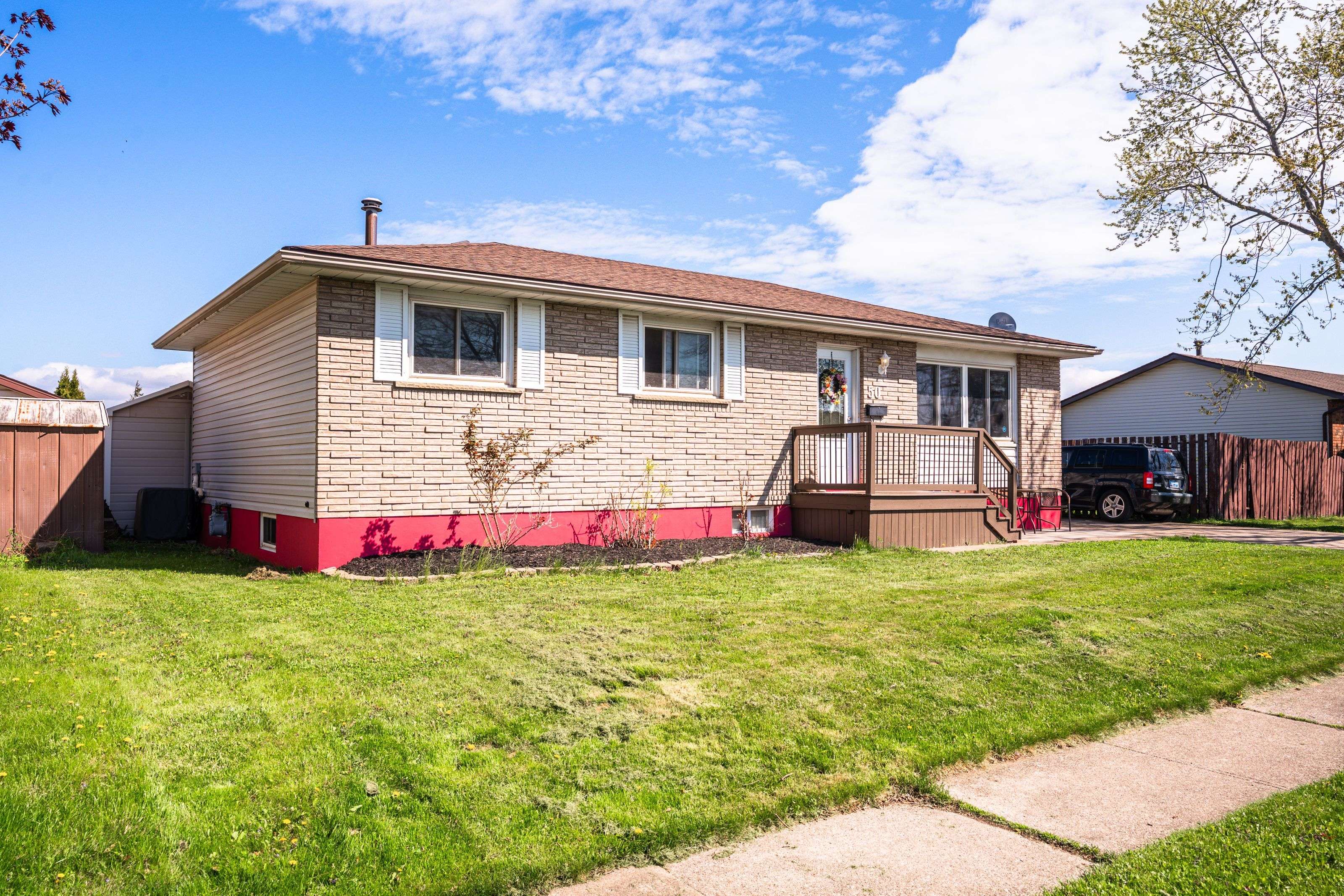 Welland, ON L3B 5V3,50 Chantal CT