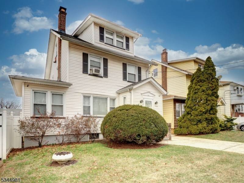 Hillside Twp., NJ 07205,1580 Summit Ave