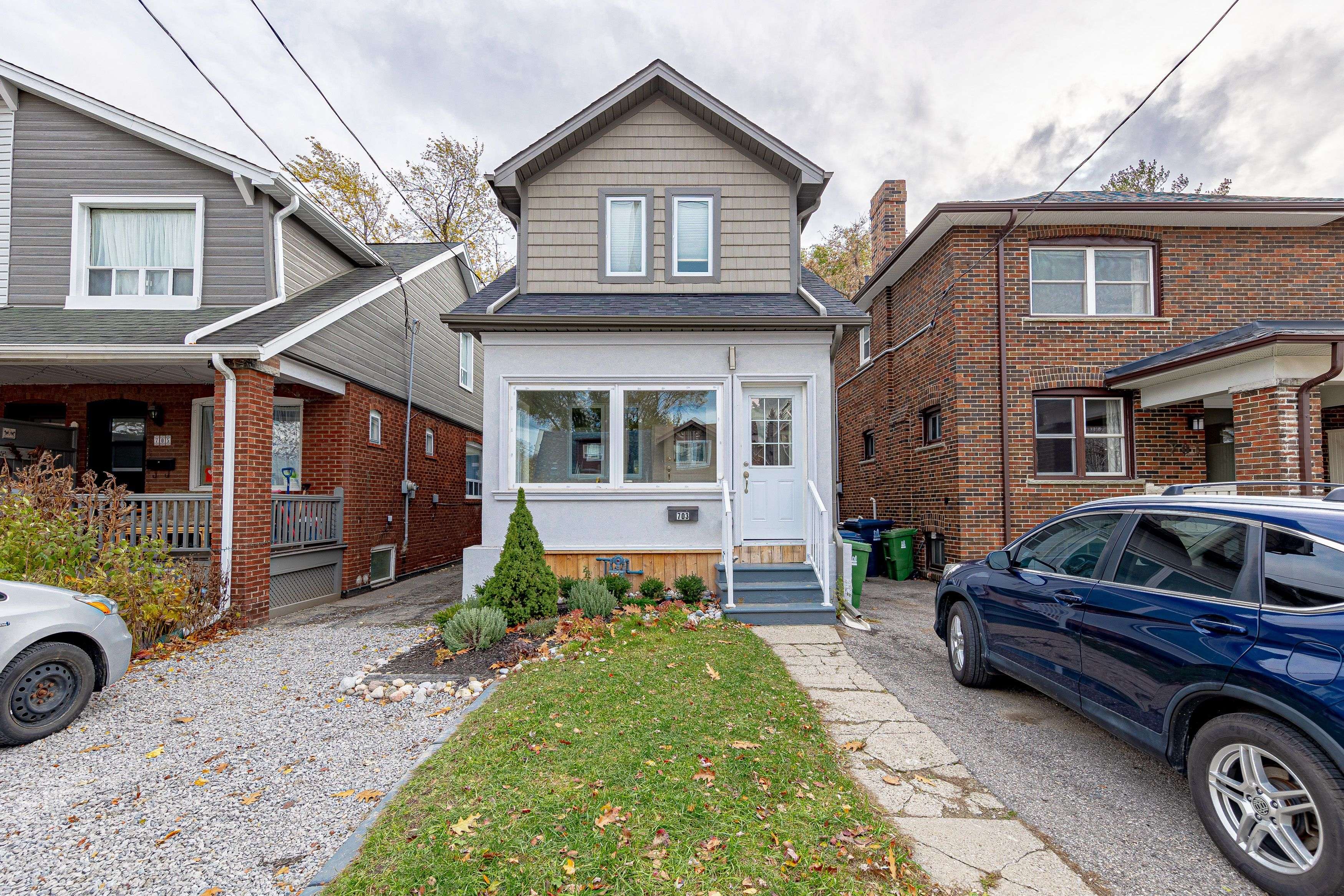 Toronto E03, ON M4C 2E3,703 Sammon AVE #Lower