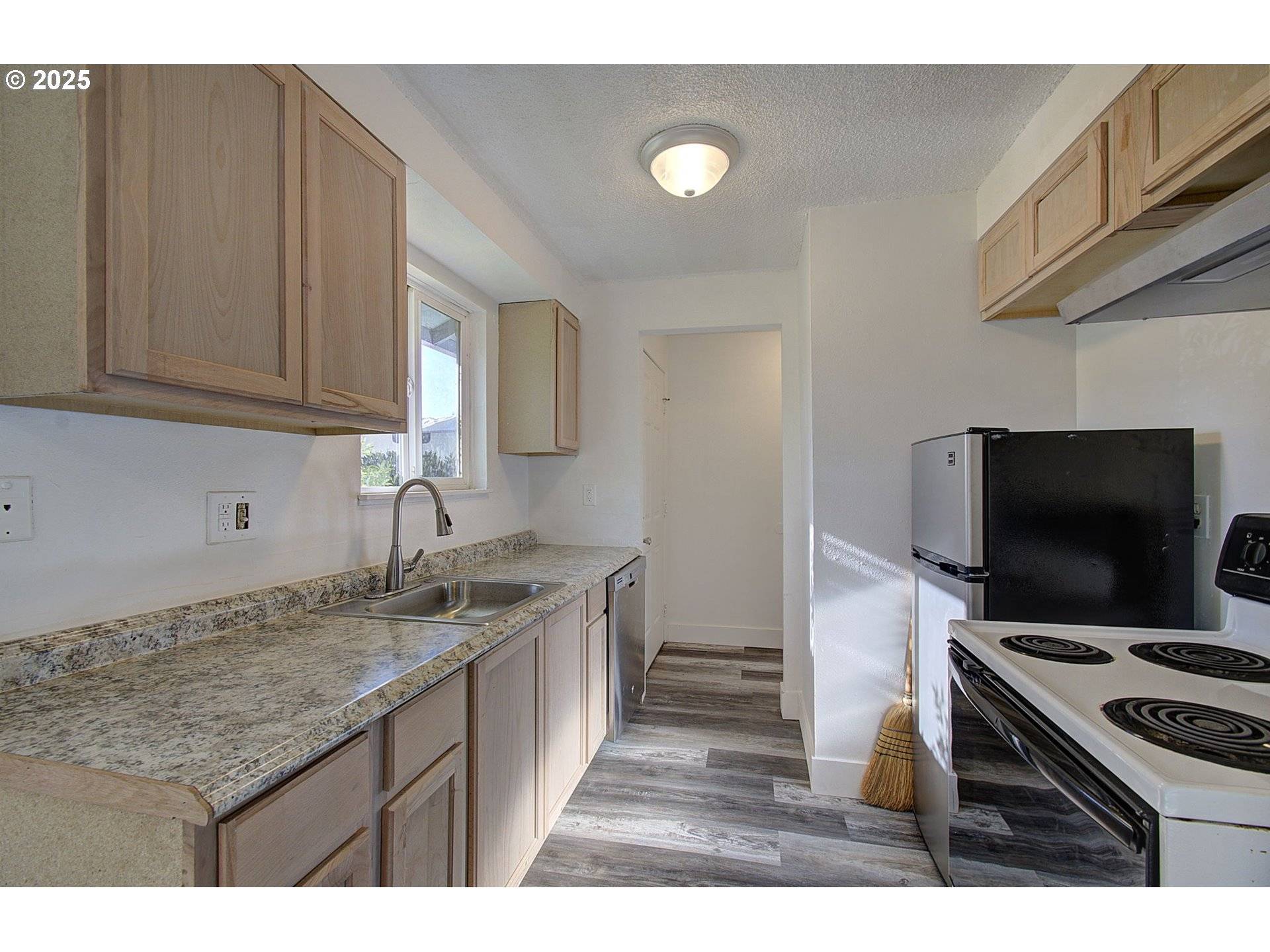 Beaverton, OR 97078,6437 SW 192ND AVE