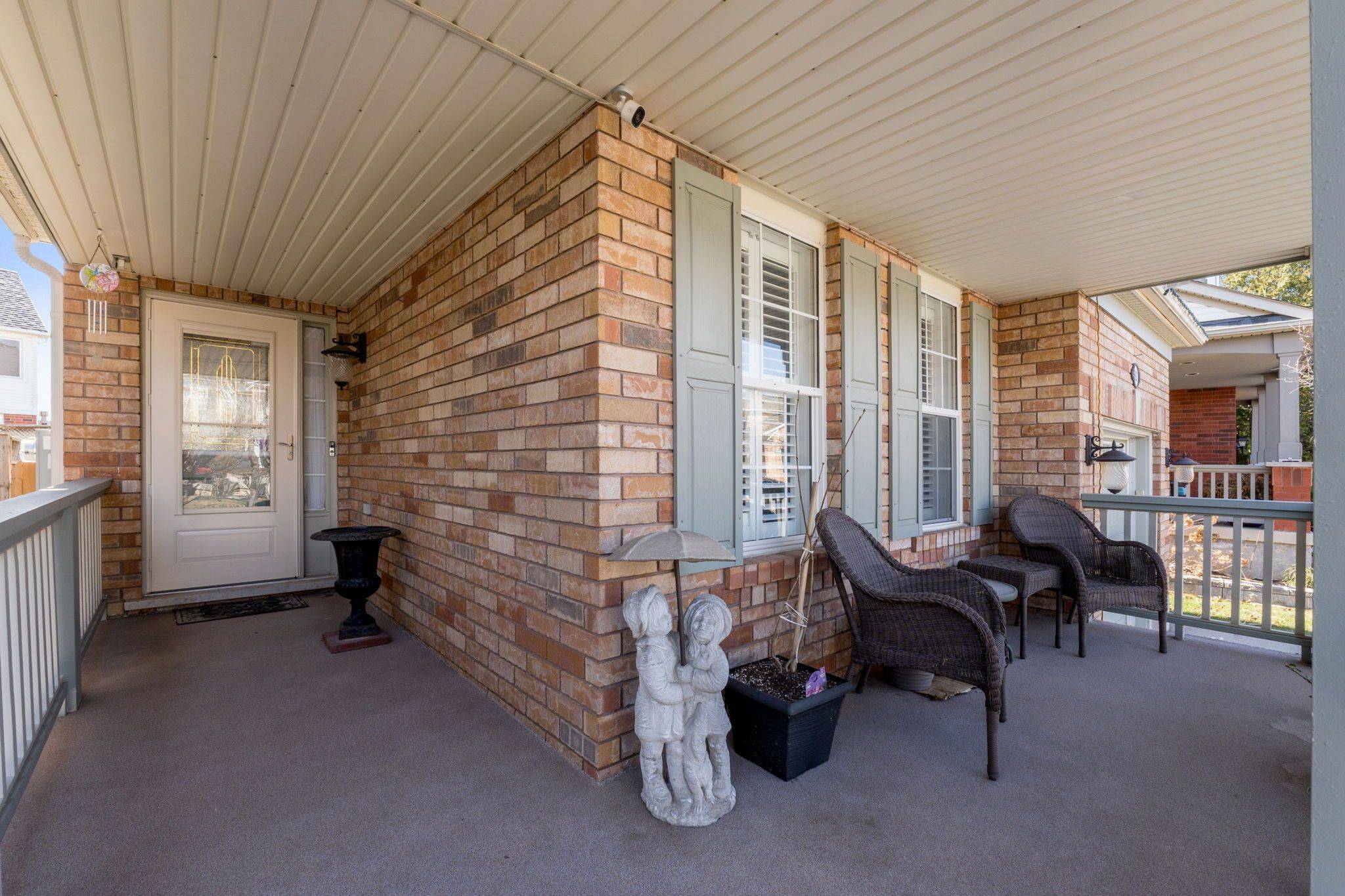 Milton, ON L9T 5K1,593 Caverhill CRES