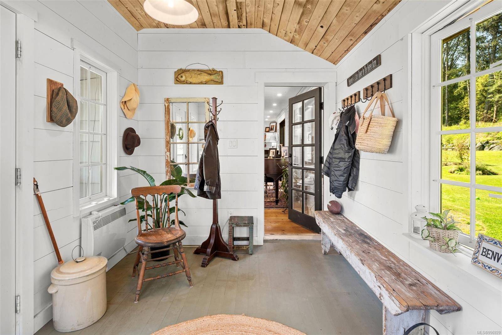 Cobble Hill, BC V9L 6M1,4030 Hillbank Rd