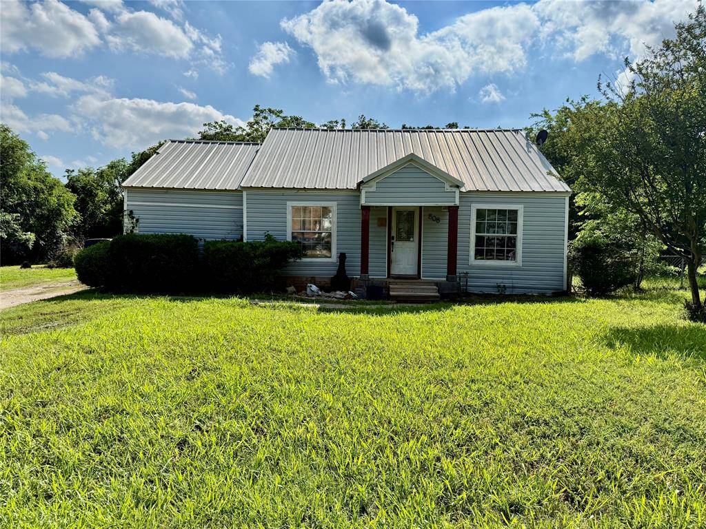 Kemp, TX 75143,808 N Main Street