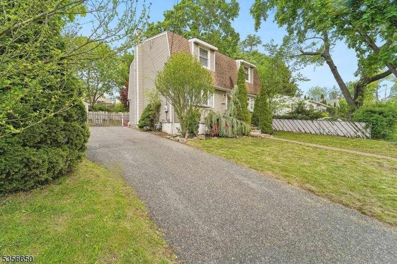 Parsippany-troy Hills Twp., NJ 07034,49 Dacotah Ave