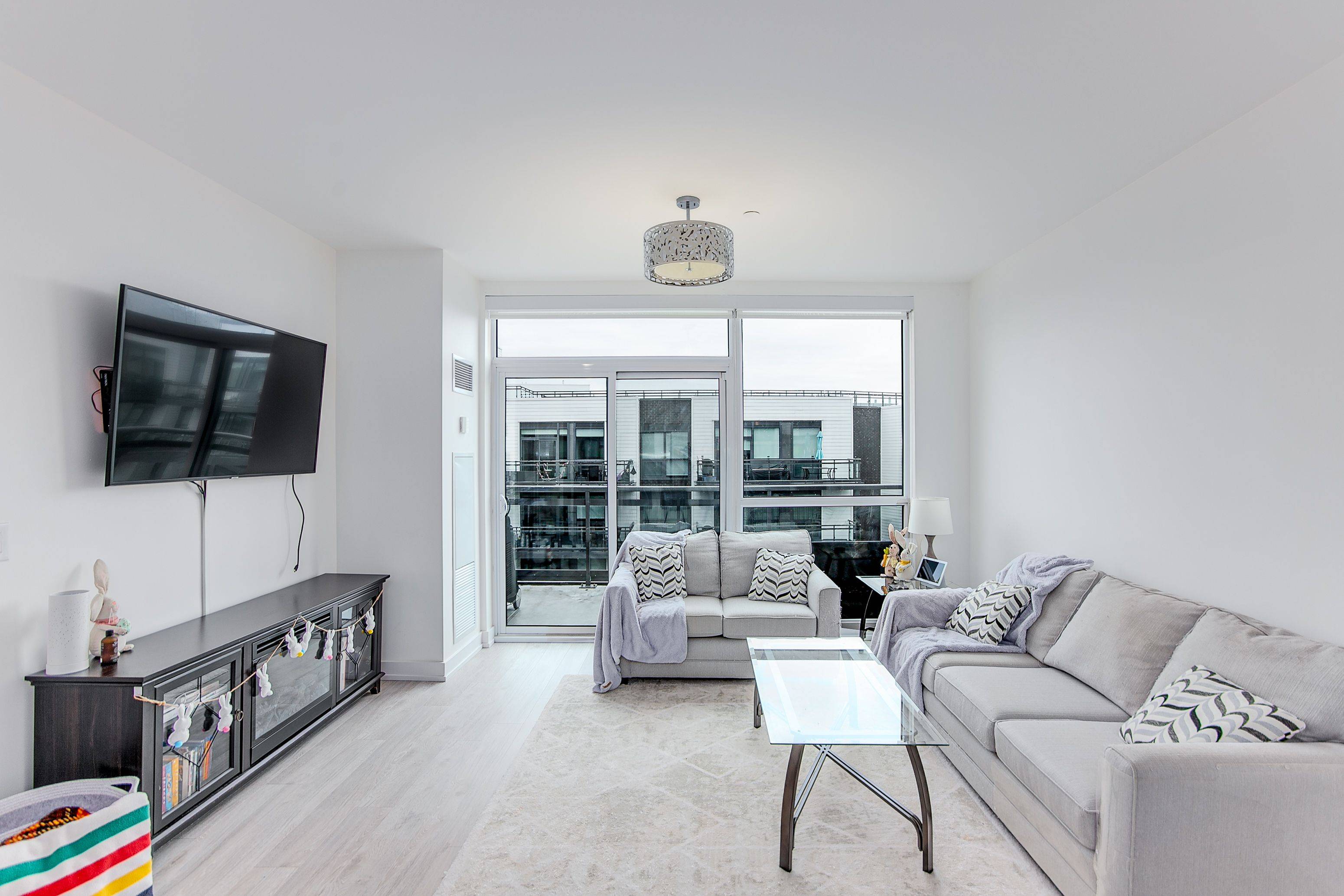 Innisfil, ON L9S 2P7,333 Sea Ray AVE #D406