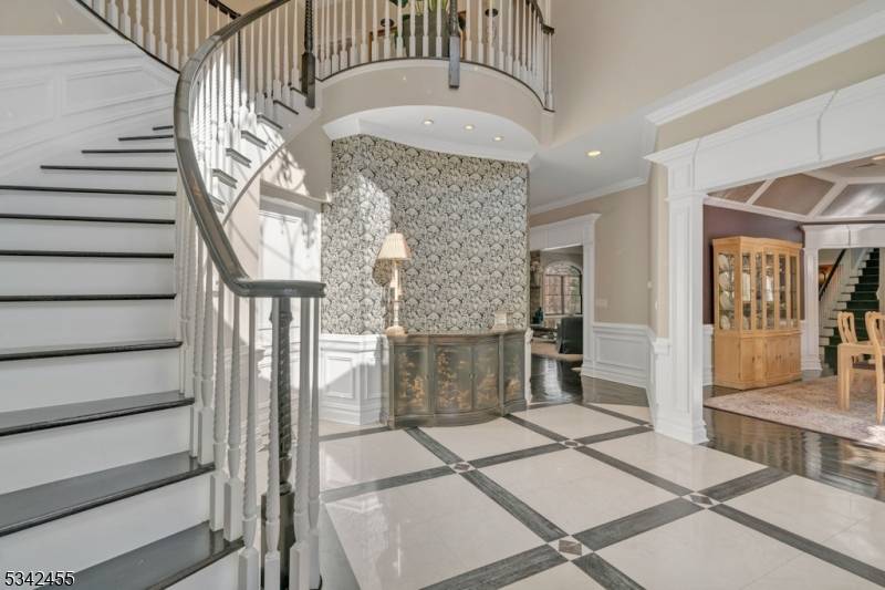 Upper Saddle River Boro, NJ 07458,13 Split Rock Rd