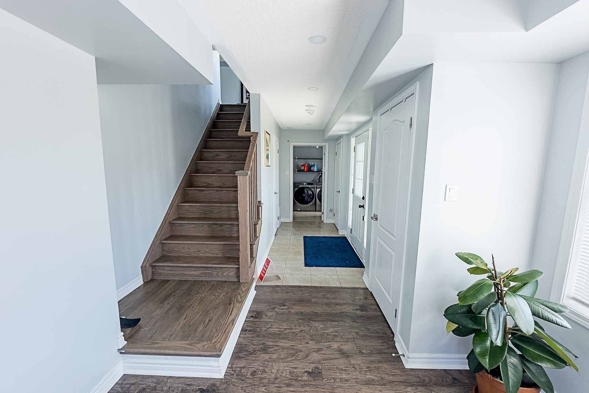 Milton, ON L9E 0A3,1593 Leblanc CT