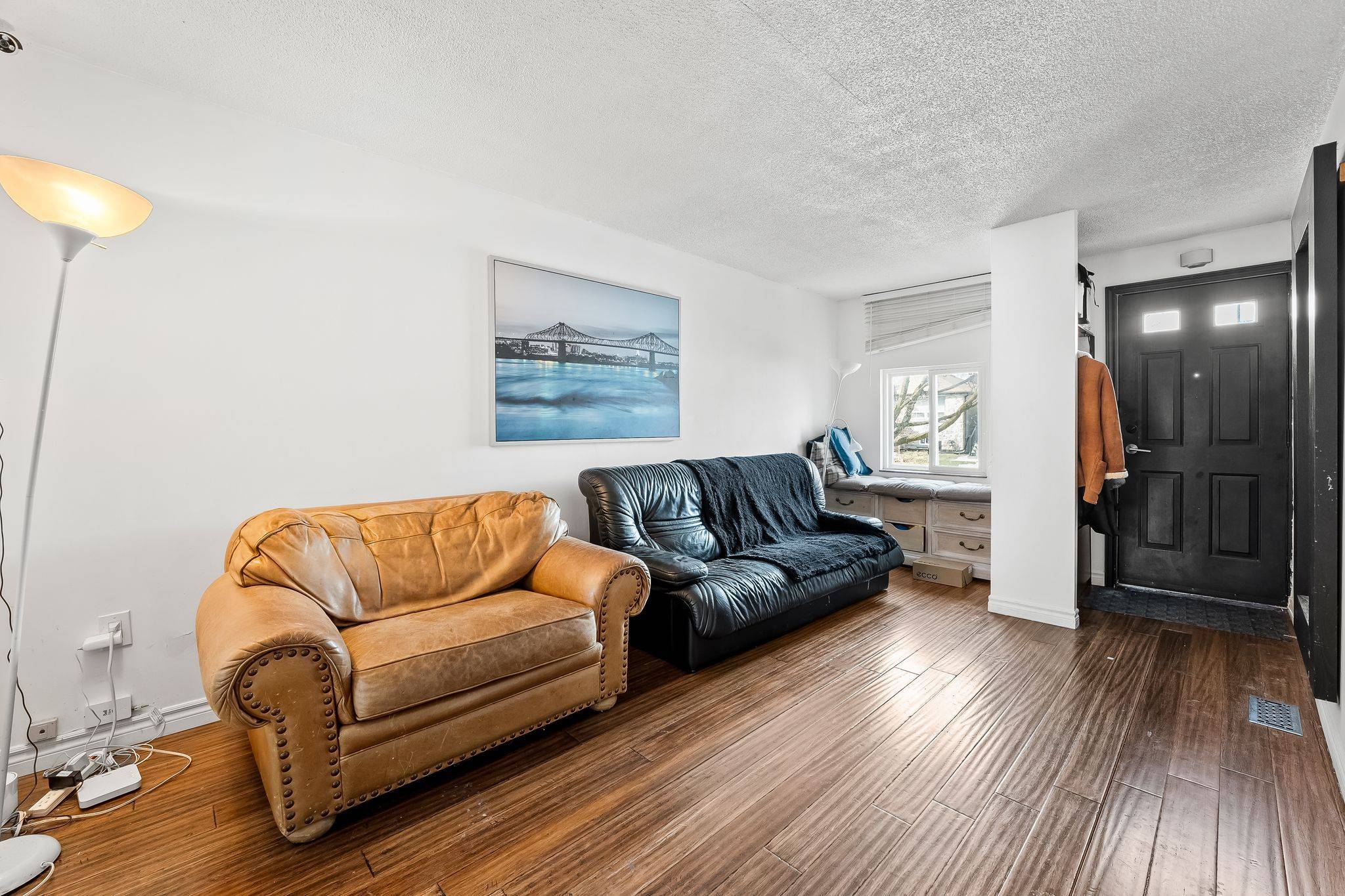 Toronto W06, ON M8W 1S3,37 Elder AVE