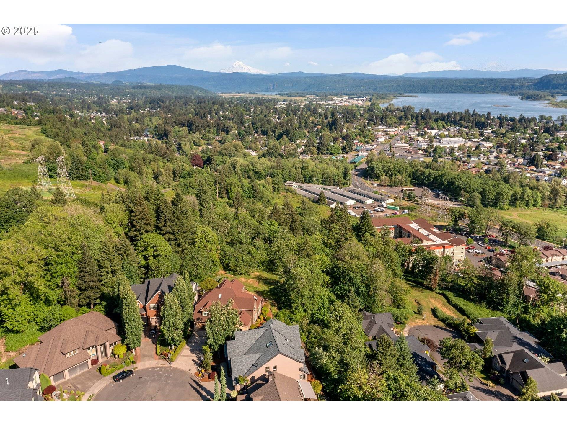 Washougal, WA 98671,632 W T ST