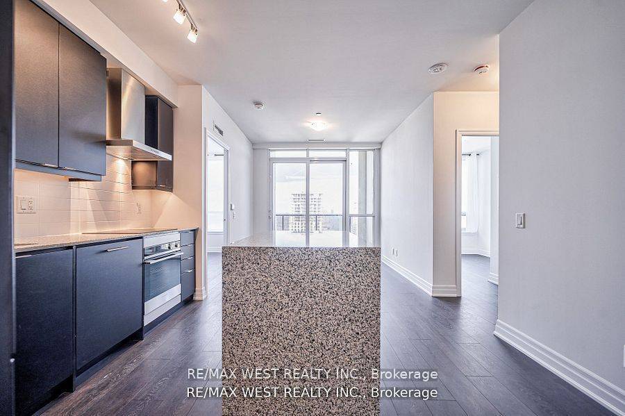 Mississauga, ON L5B 0N3,36 Elm DR W #3101