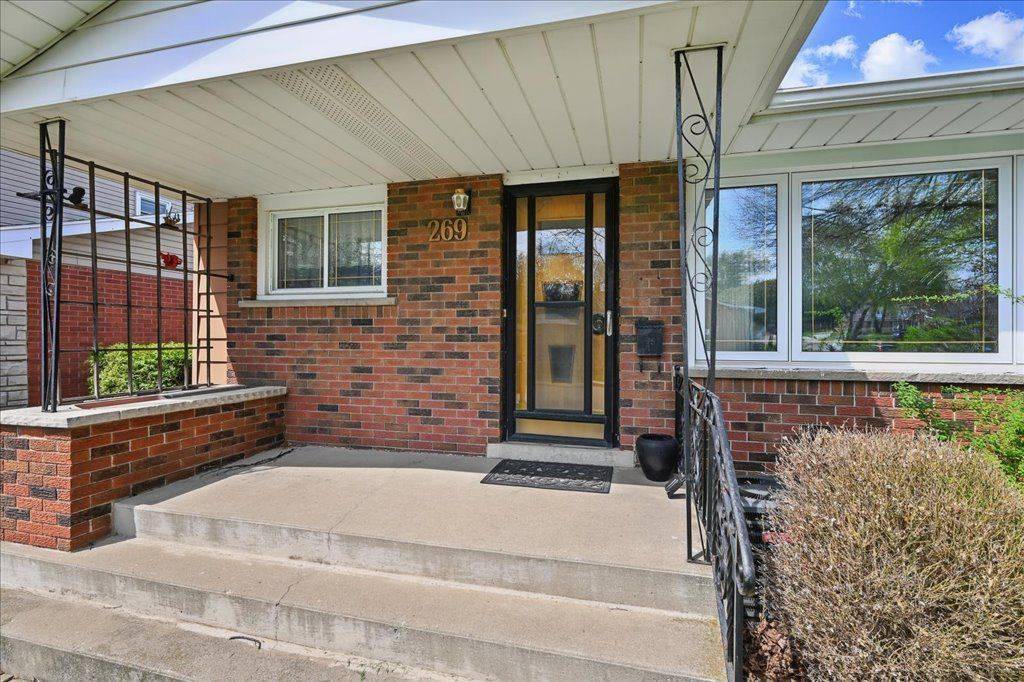 Hamilton, ON L8K 4G3,269 Rainbow DR