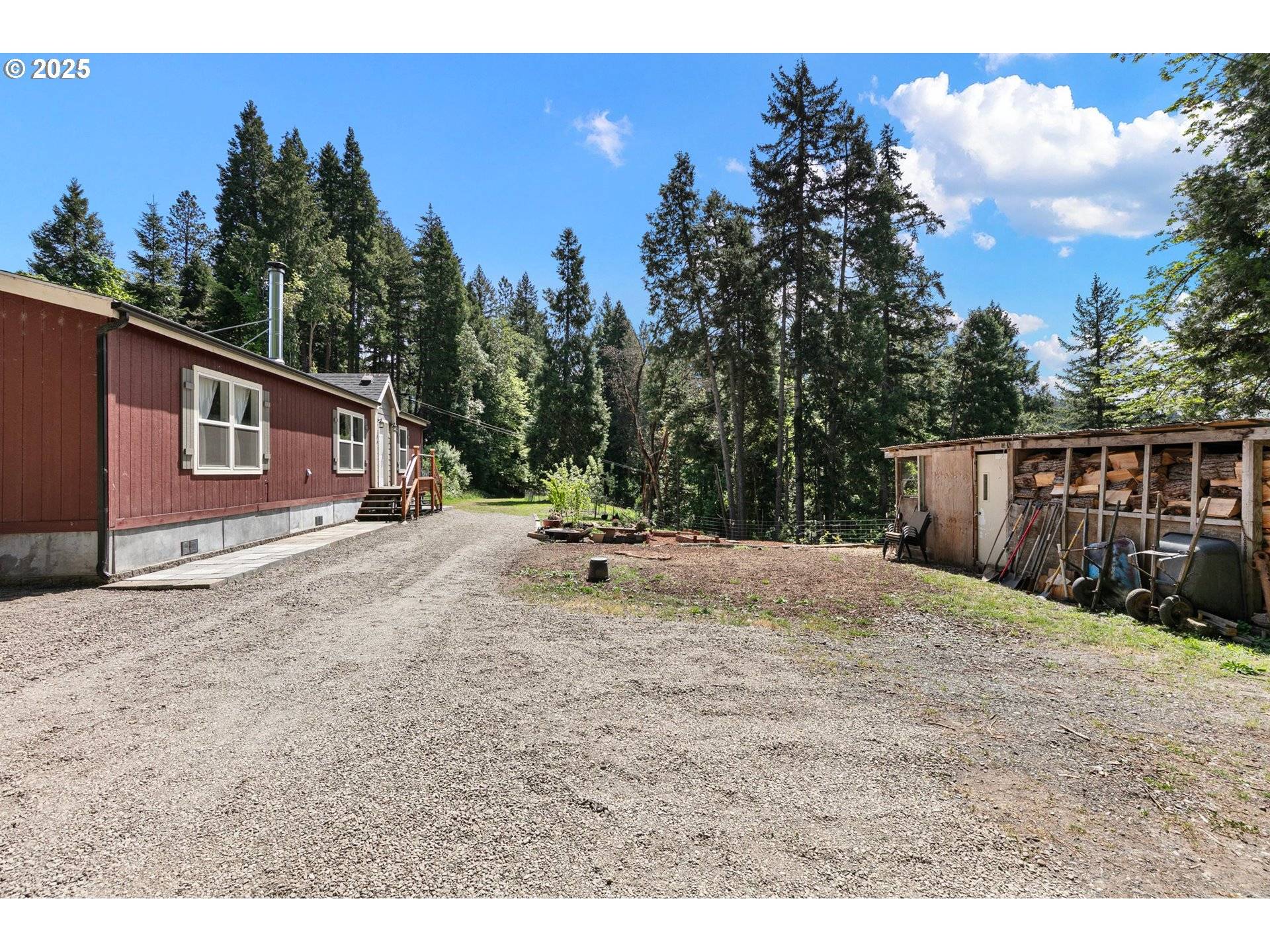 Oakridge, OR 97463,76539 HIGH PRAIRIE RD