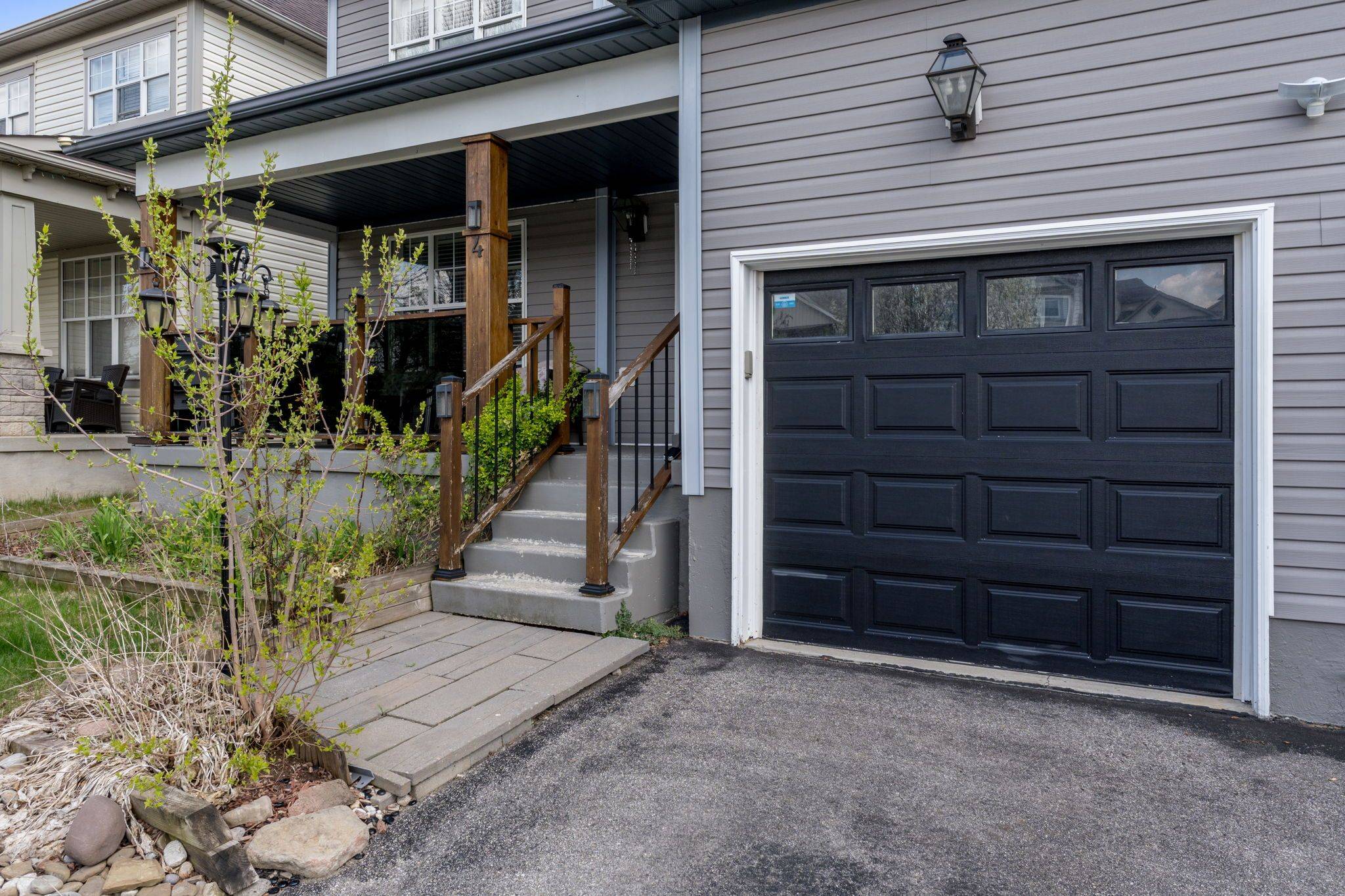 Halton Hills, ON L7J 2Z9,4 Bonnette ST