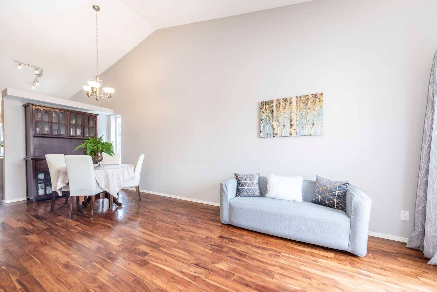 Calgary, AB T3G 3Z1,129 Arbour Ridge HTS NW
