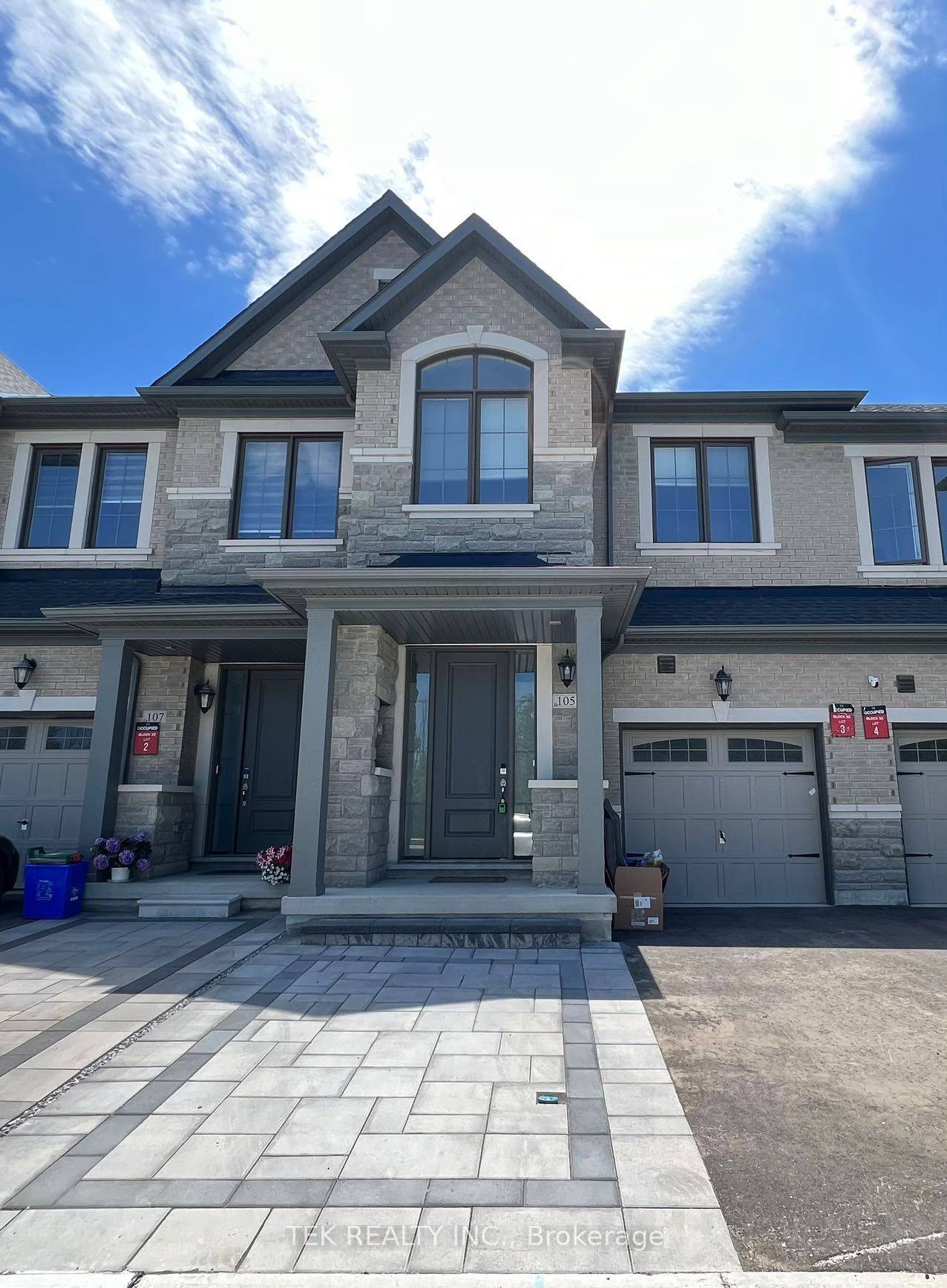 Richmond Hill, ON L4S 1N5,105 Mccague AVE