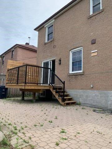 Toronto W06, ON M8W 4P5,29 Gair DR