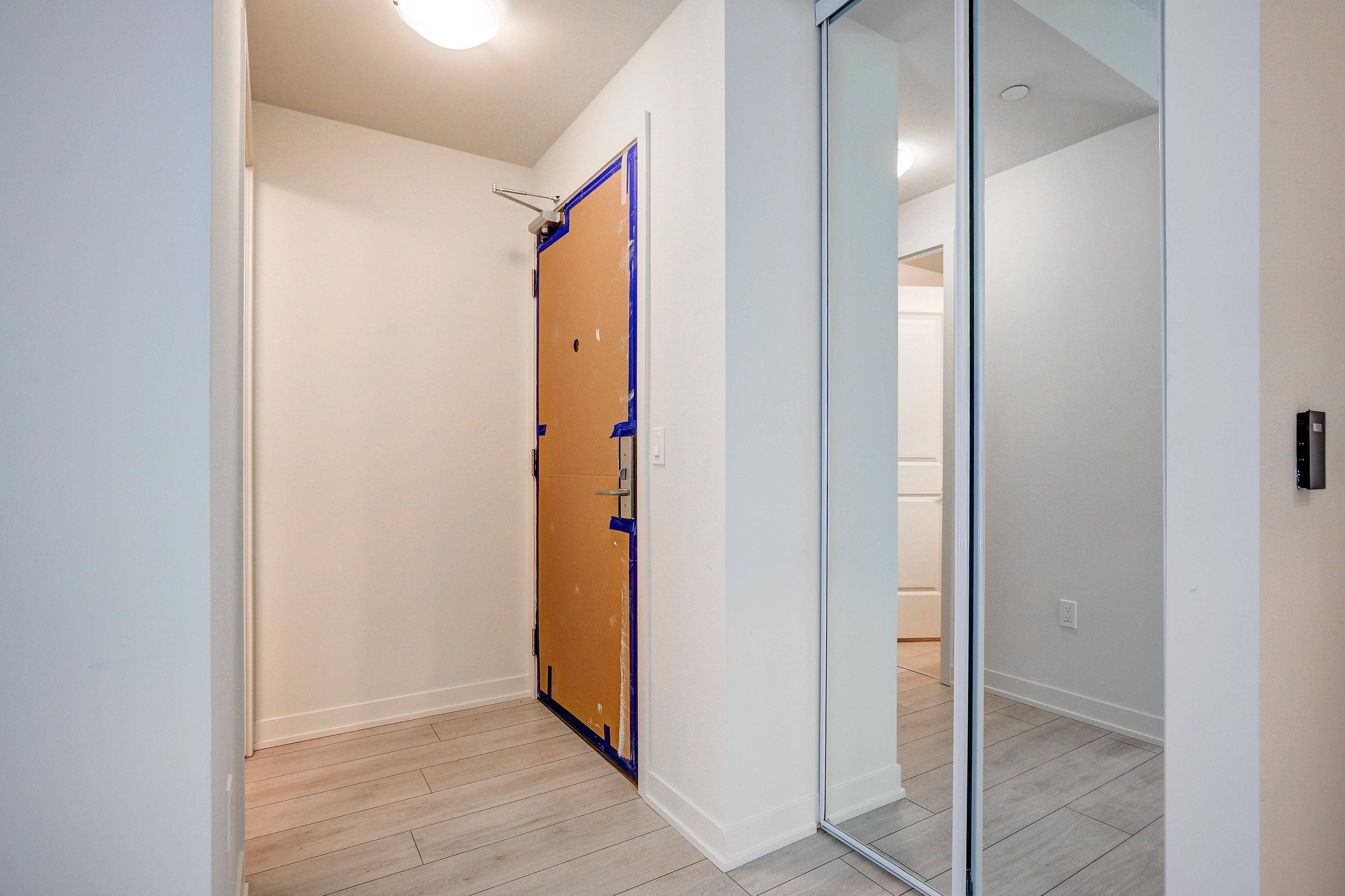 Toronto W06, ON M8V 0G9,38 Annie Craig DR #3707