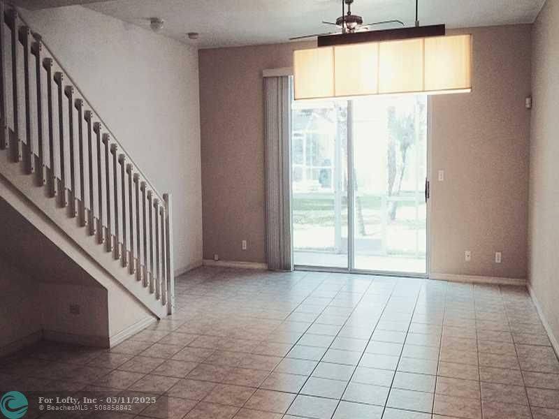 Weston, FL 33327,1381 BARCELONA WY  #2-26