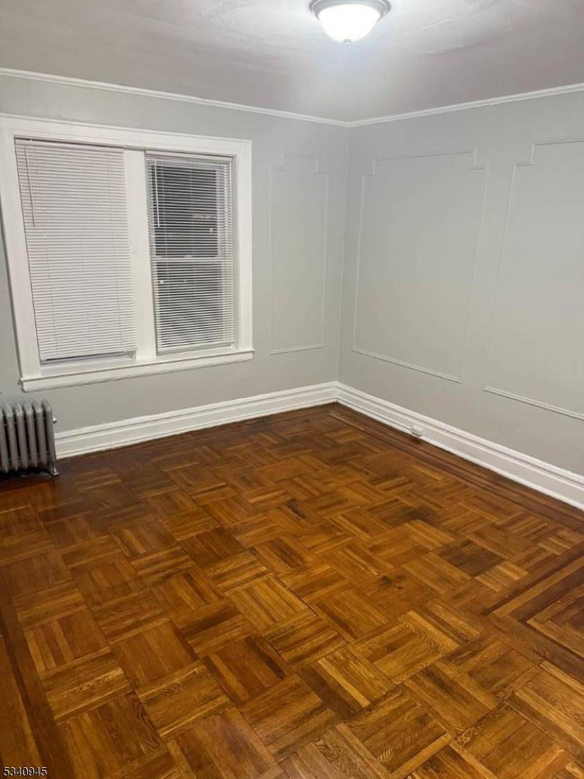East Orange City, NJ 07018,38 S Walnut St #32