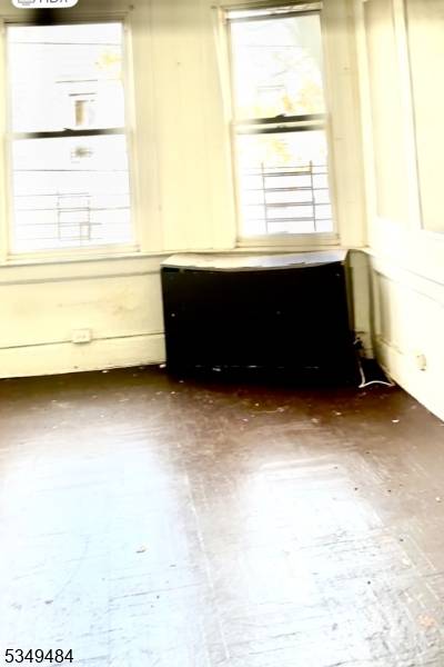 Newark City, NJ 07112,379 Lyons Ave