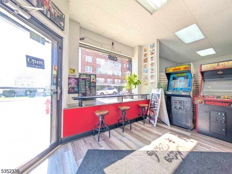 Kearny Town, NJ 07032,203 Davis Ave