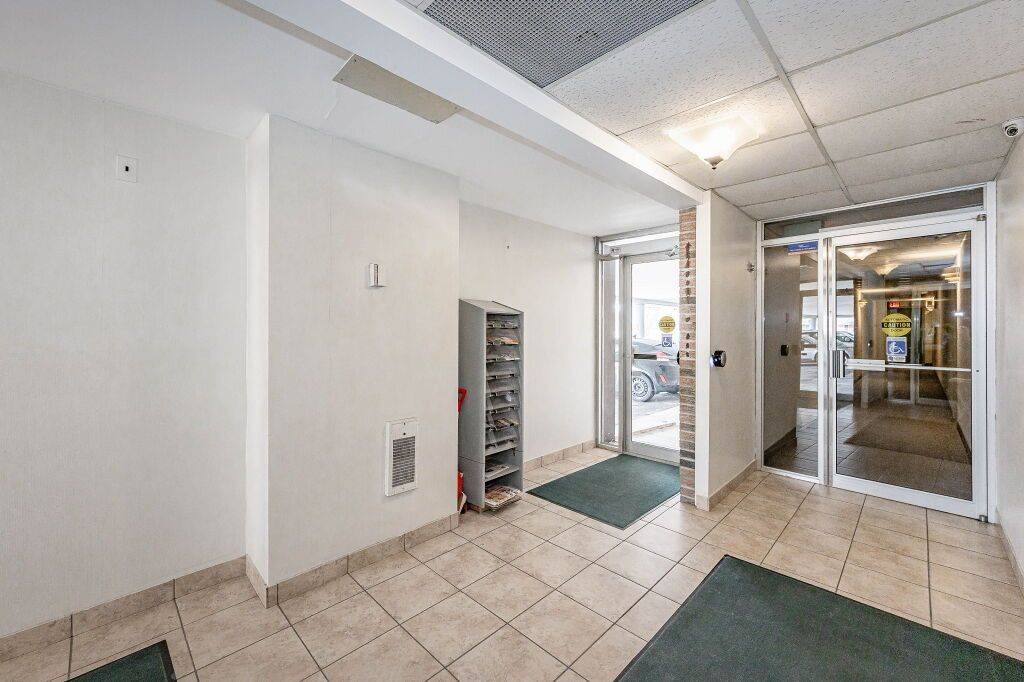 Guelph, ON N1H 7C6,234 WILLOW RD #307