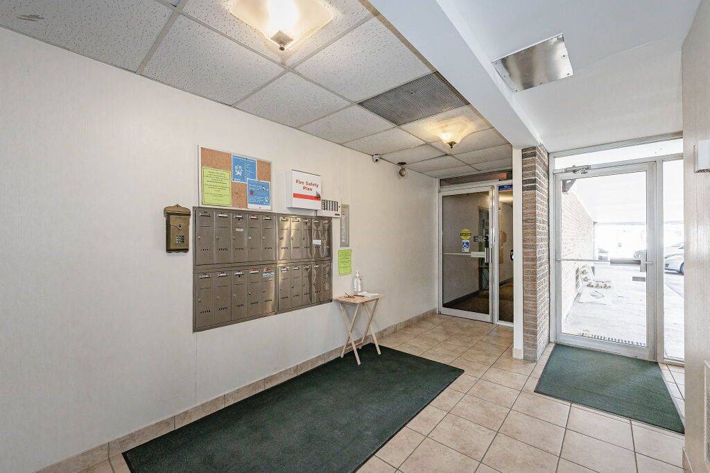 Guelph, ON N1H 7C6,234 WILLOW RD #307
