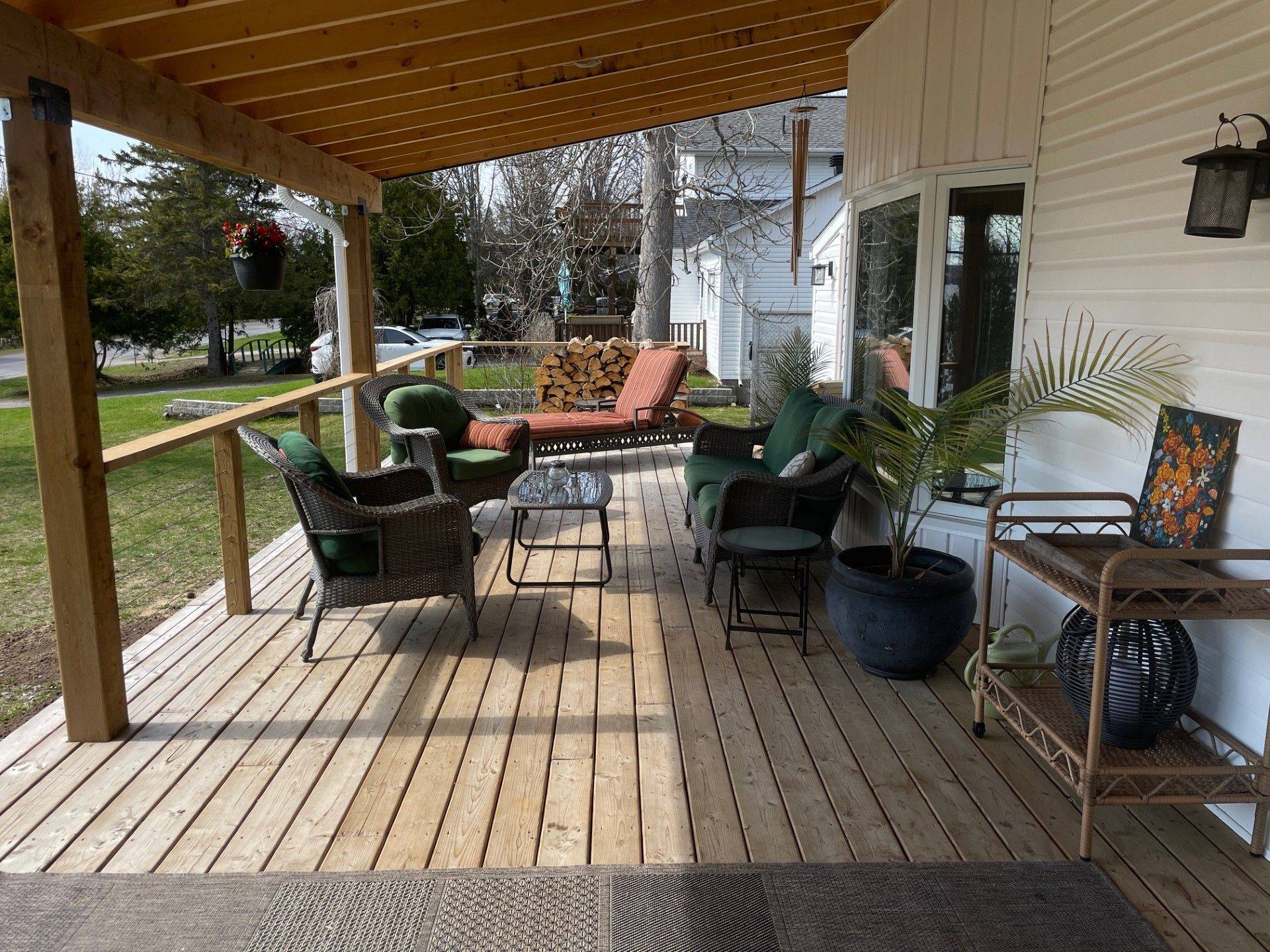 Temiskaming Shores, ON P0J 1P0,742399 Dawson Point RD