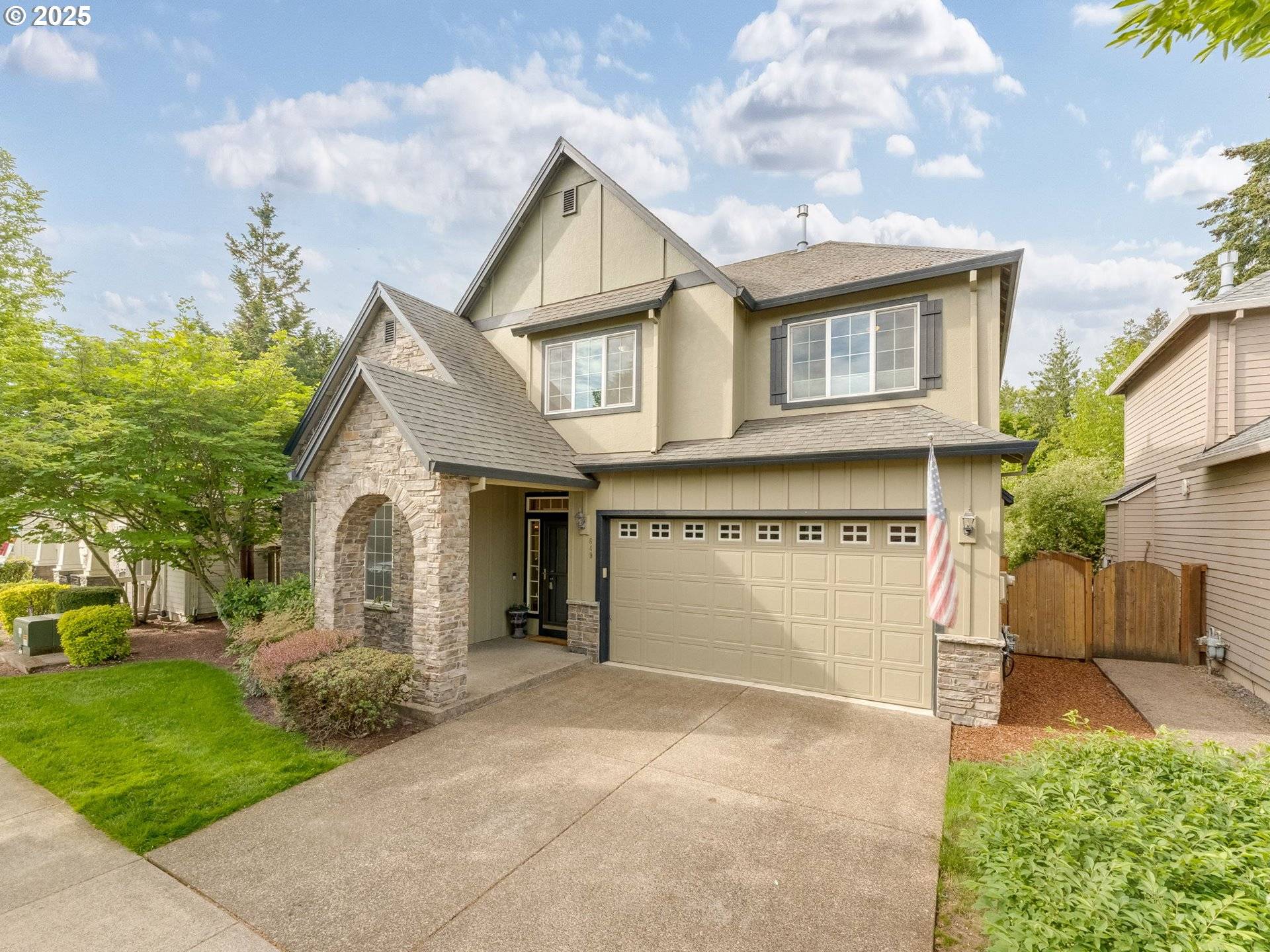 Hillsboro, OR 97124,649 NE RETFORD AVE