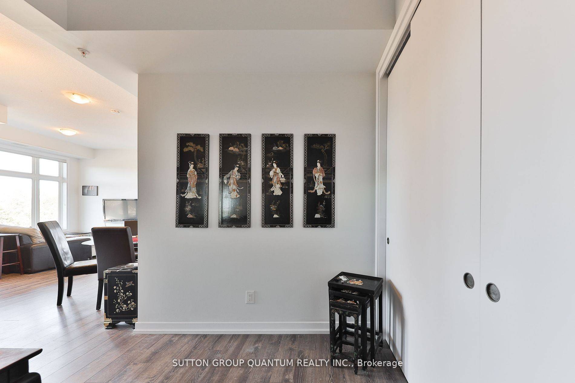 Burlington, ON L7T 0B8,457 Plains RD E #418