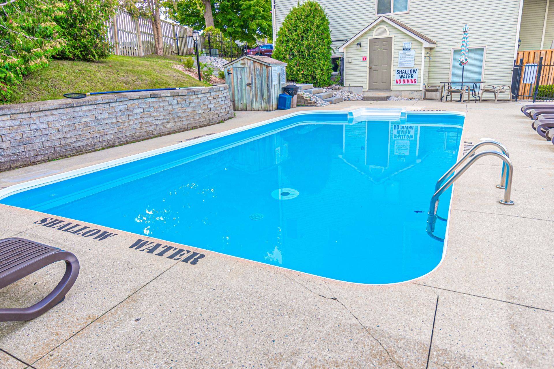 Lambton Shores, ON N0M 1T0,40 ONTARIO ST S #16