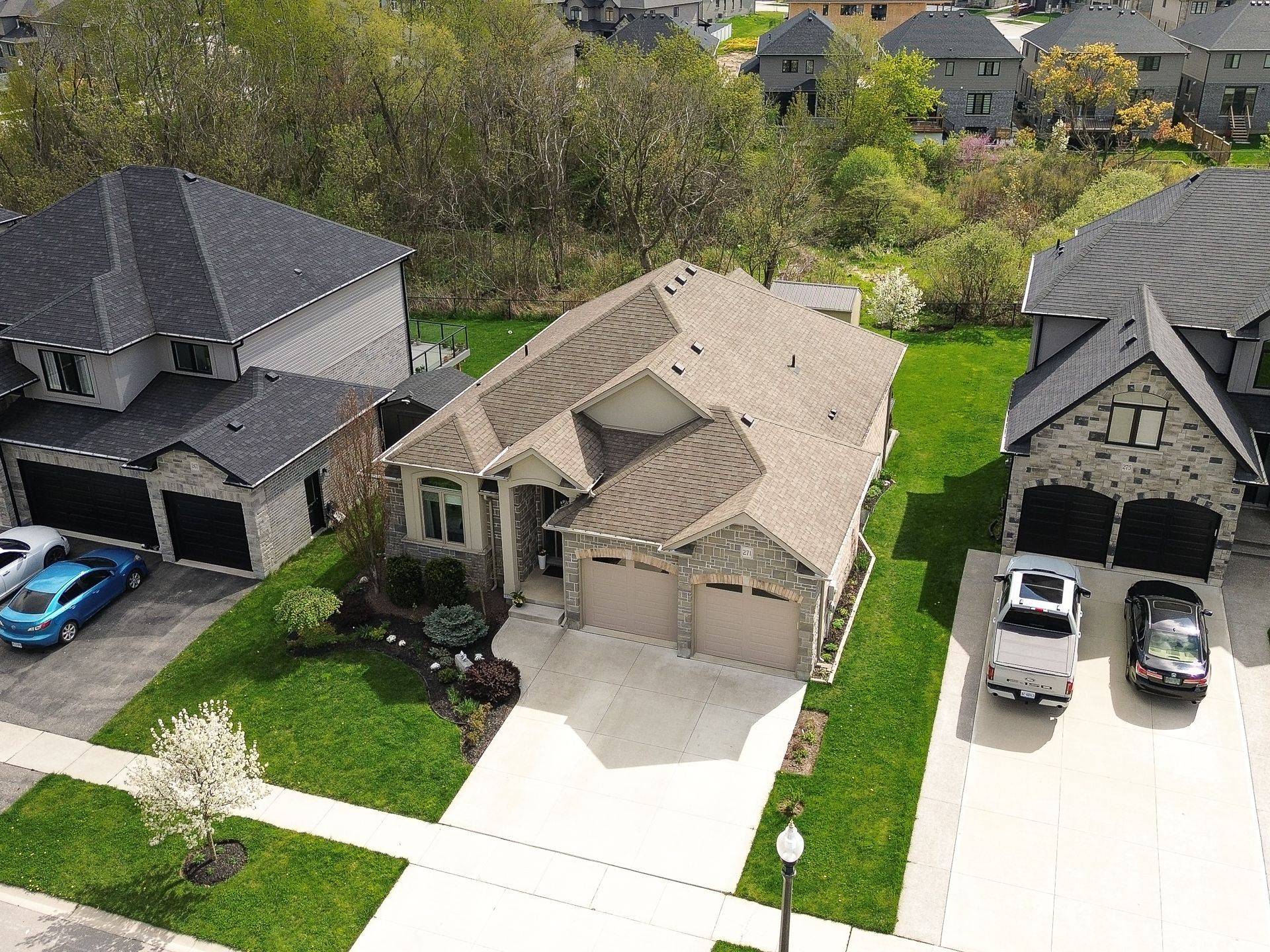Woodstock, ON N4T 0J1,271 Wedgewood DR