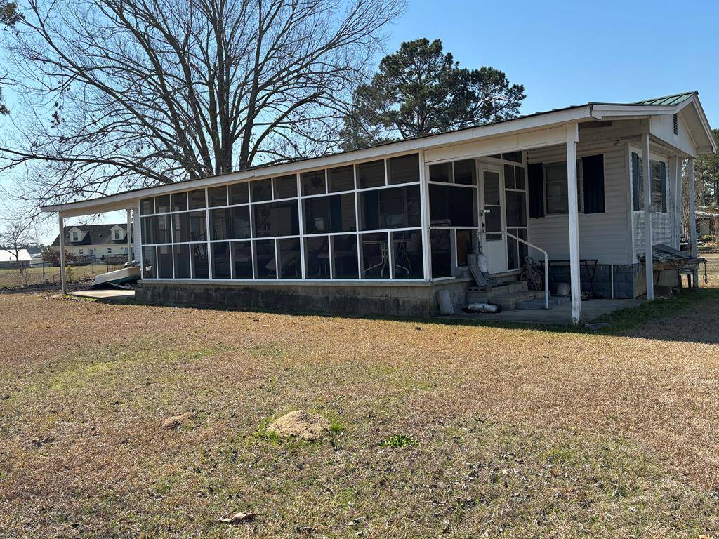 Summerton, SC 29148,1502 Holland