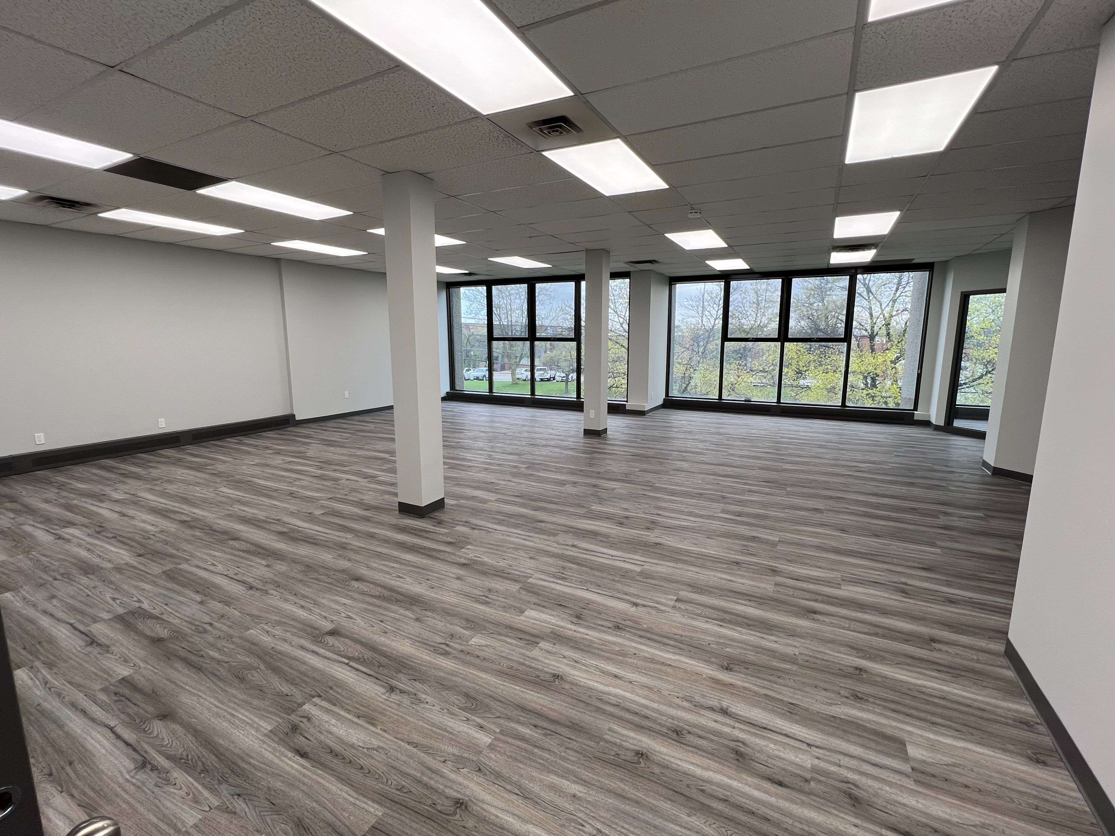 Markham, ON L3R 1E3,130 Esna Park DR #2B