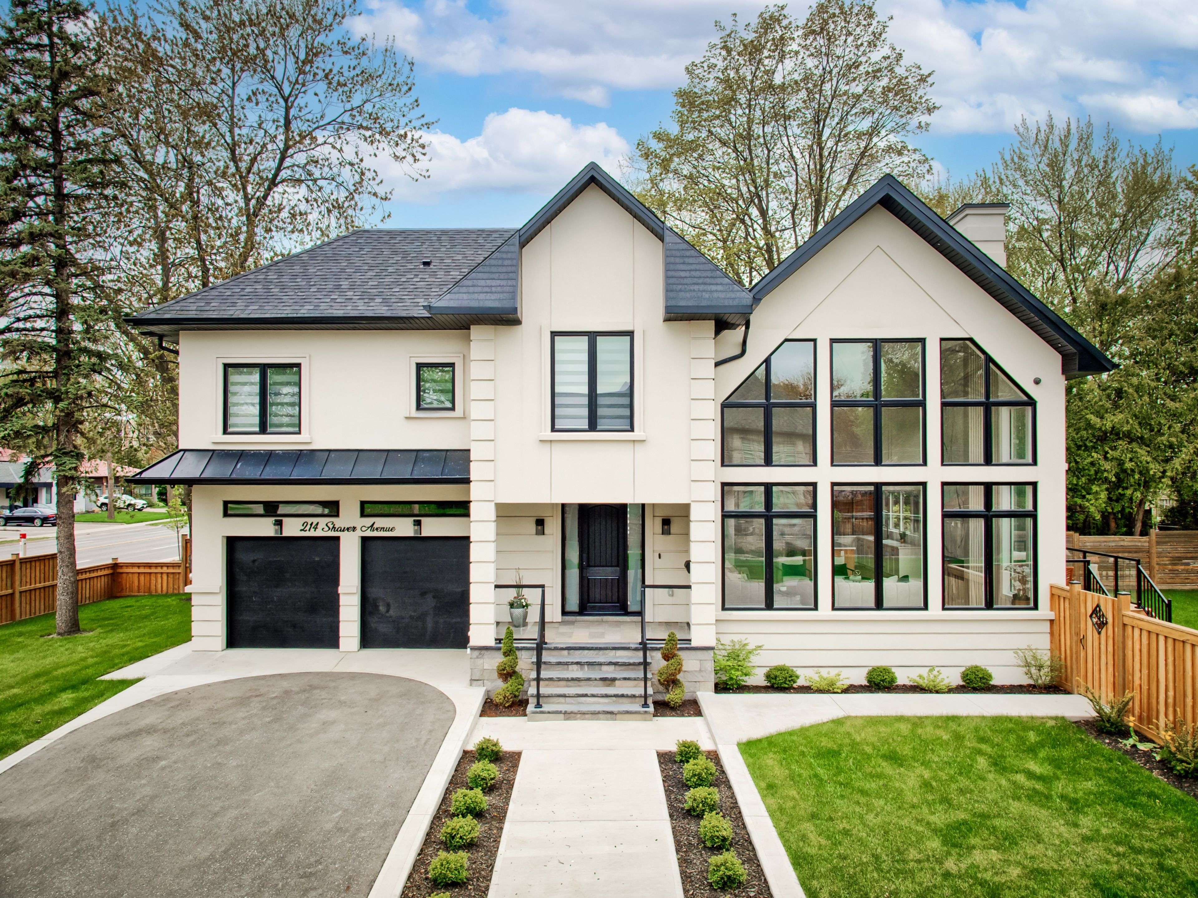 Toronto W08, ON M9B 4P3,214 Shaver AVE N