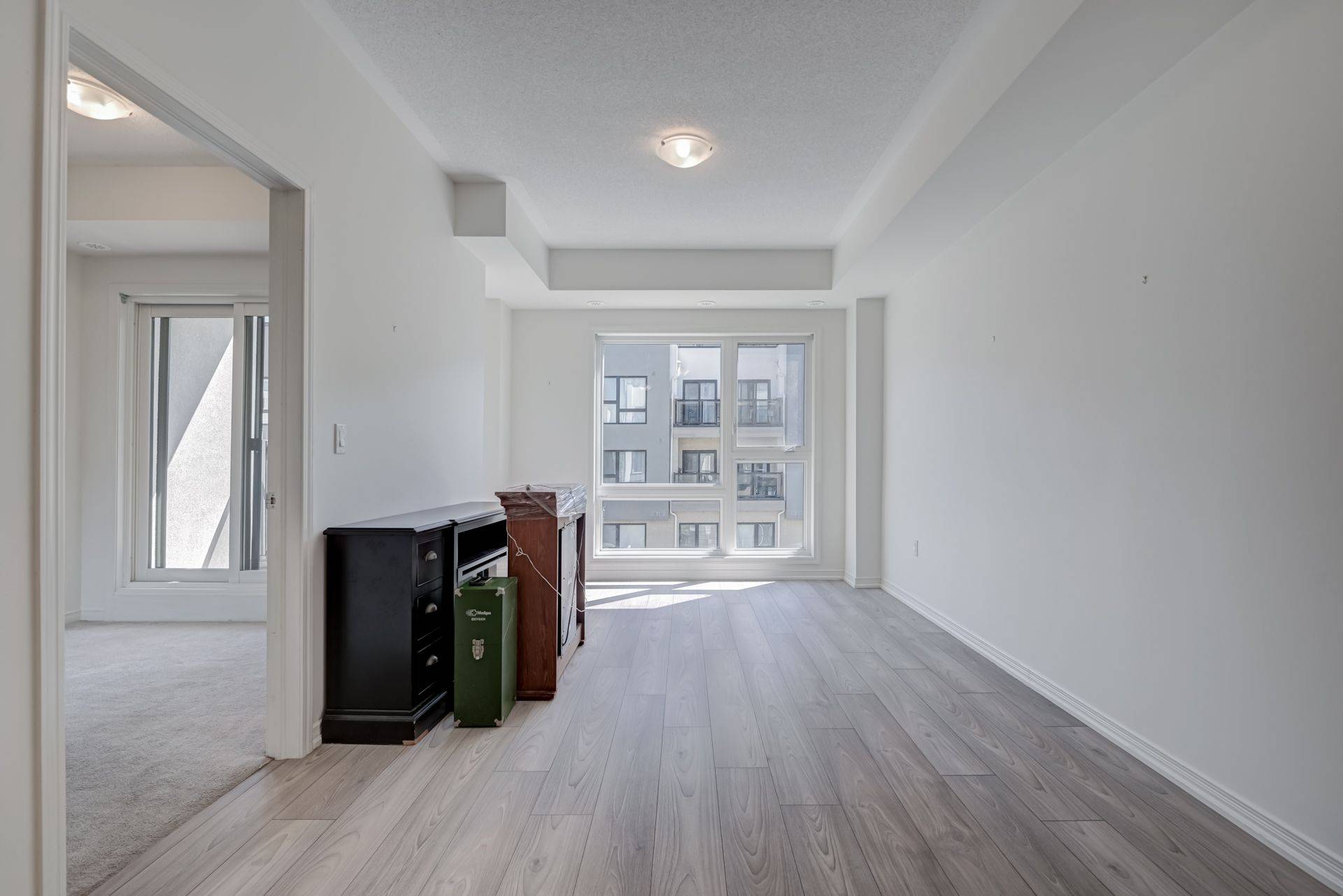 Toronto E11, ON M1B 0E3,8825 Sheppard AVE #311